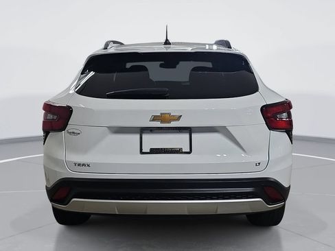 Used 2025 Chevrolet Trax LT w/ Driver Confidence Package FWD image 5