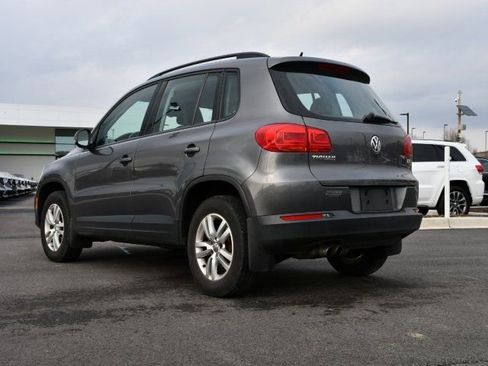 Used 2016 Volkswagen Tiguan S image 7