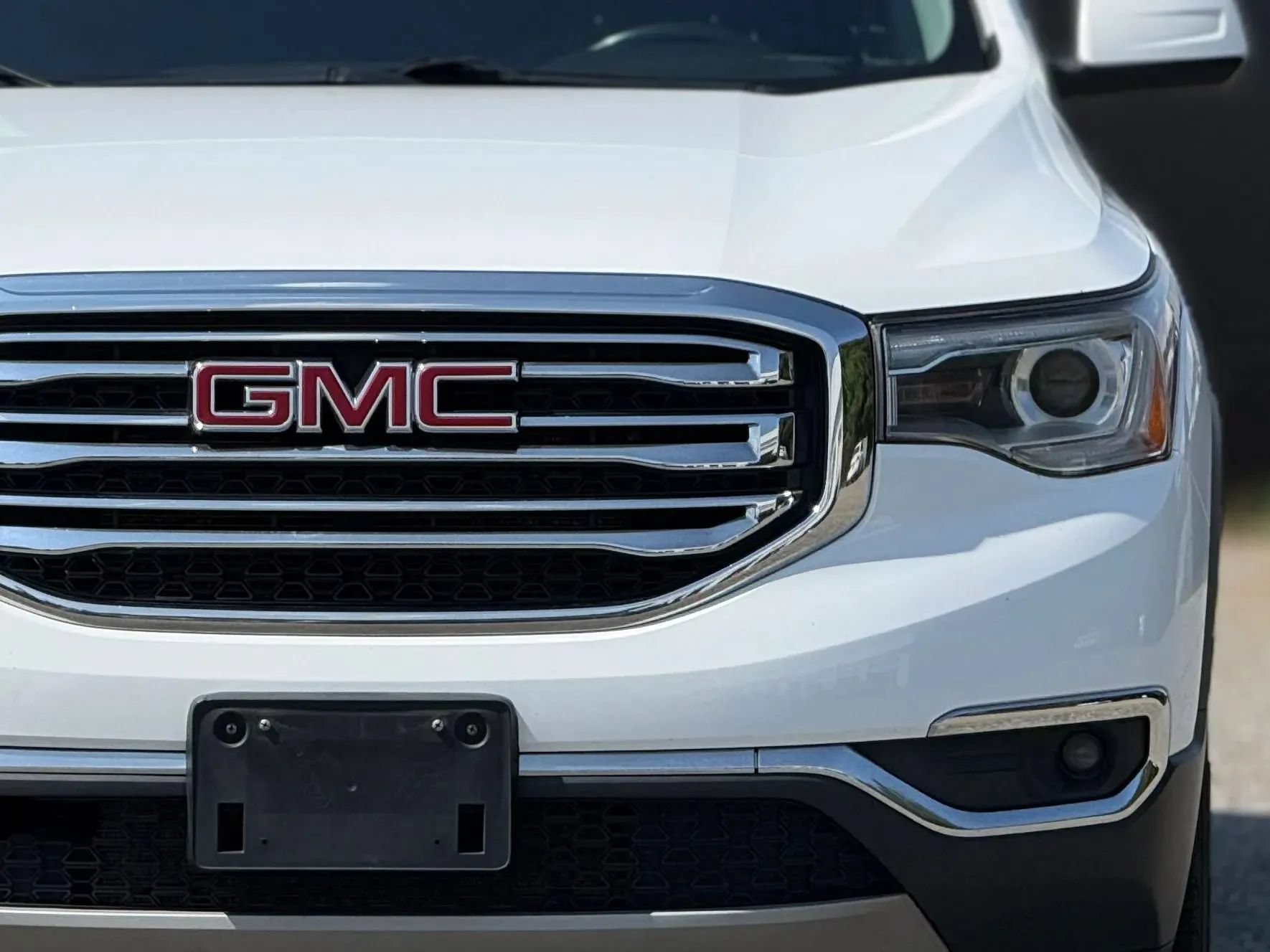Used 2019 GMC Acadia SLE w/ Driver Alert Package I AWD/4WD image 12