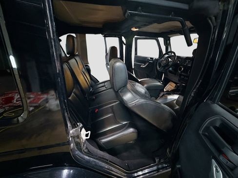 Used 2015 Jeep Wrangler Unlimited Rubicon w/ Dual Top Group image 24