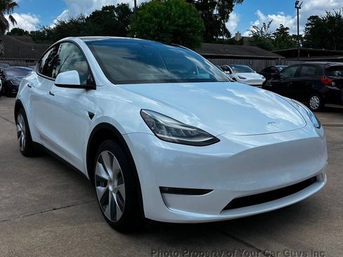 Used 2021 Tesla Model Y Long Range AWD/4WD image 4