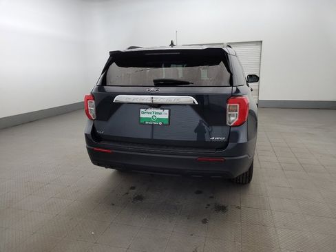 Used 2022 Ford Explorer XLT image 7