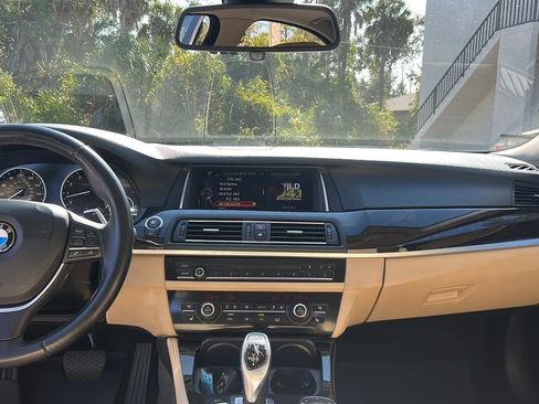 Used 2016 BMW 535i Sedan w/ Luxury Line image 21