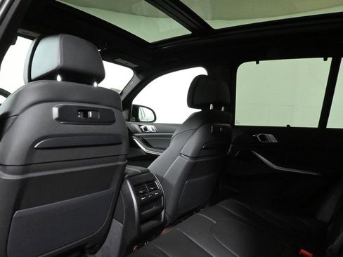 Used 2025 BMW X5 M60i w/ Executive Package image 37