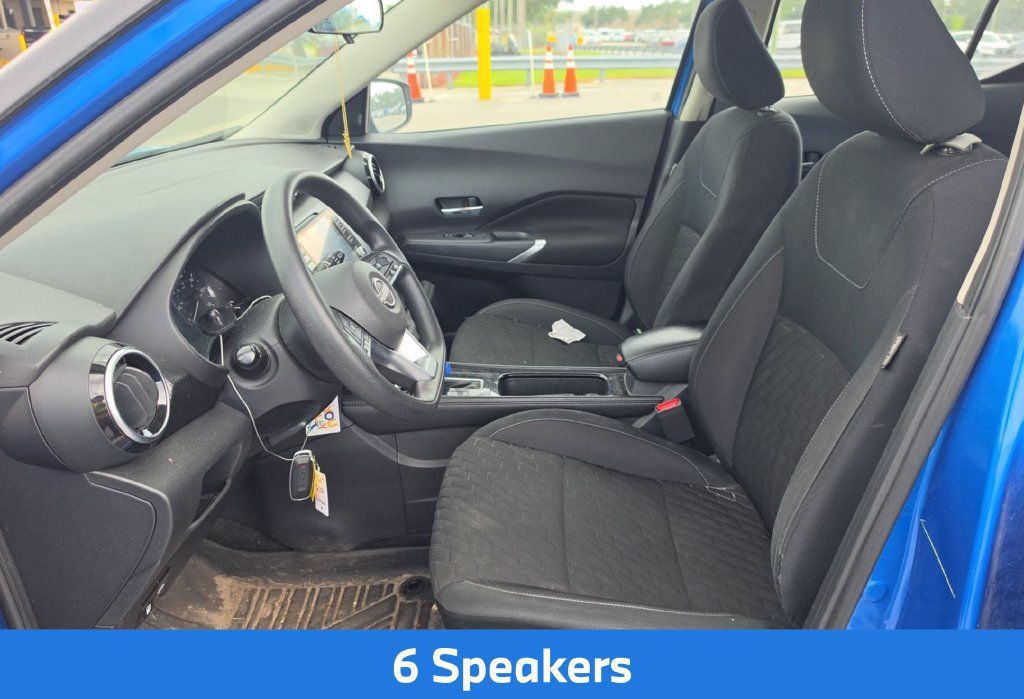 Used 2023 Nissan Kicks SV FWD image 6