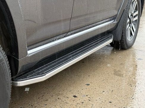 Used 2018 Toyota 4Runner Limited image 9