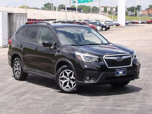 Used 2021 Subaru Forester Premium w/ Popular Package #1 AWD/4WD image 2