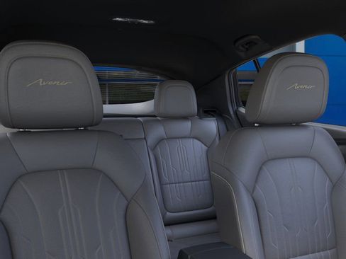 New 2026 Buick Envista Avenir image 24
