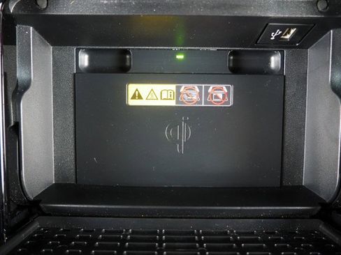 Used 2023 Subaru Solterra Touring AWD/4WD image 28