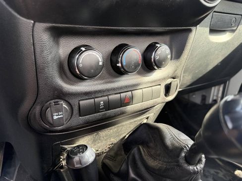 Used 2012 Jeep Wrangler Sport AWD/4WD image 24