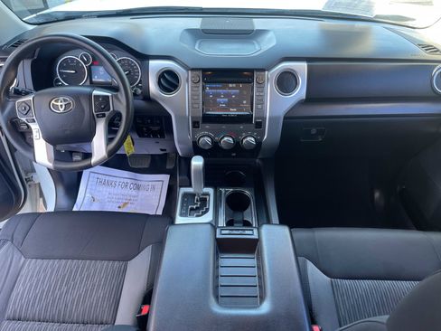 Used 2016 Toyota Tundra SR5 image 17