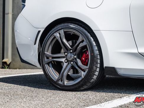 Used 2018 Chevrolet Camaro SS image 61