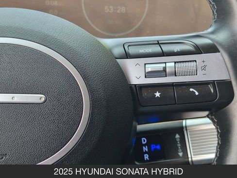 Used 2025 Hyundai Sonata Limited FWD image 20