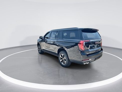 New 2026 GMC Yukon XL AT4 Ultimate w/ LPO, Floor Liner Package AWD/4WD image 6