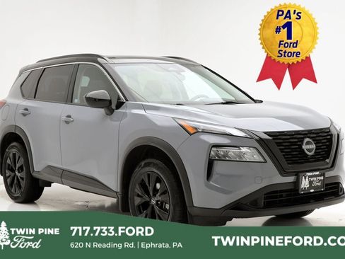 Used 2023 Nissan Rogue SV w/ SV Premium B Package image 1