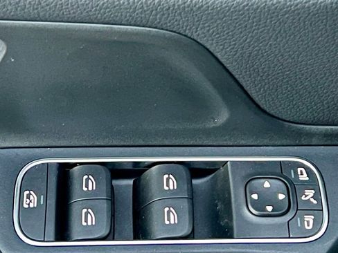 Certified 2023 Mercedes-Benz GLA 250 4MATIC image 27