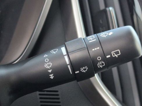 Used 2023 Subaru Ascent Limited w/ Technology Package image 21