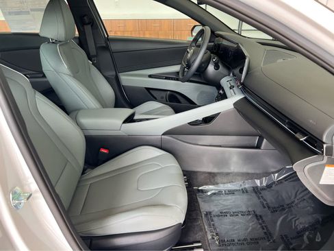 New 2026 Hyundai Elantra Limited w/ Cargo Package image 17
