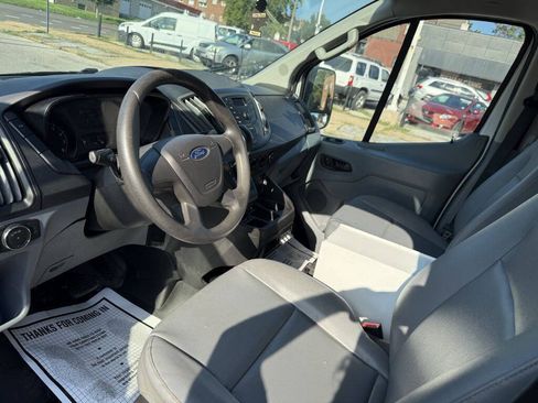 Used 2017 Ford Transit 150 130 Low Roof RWD image 23