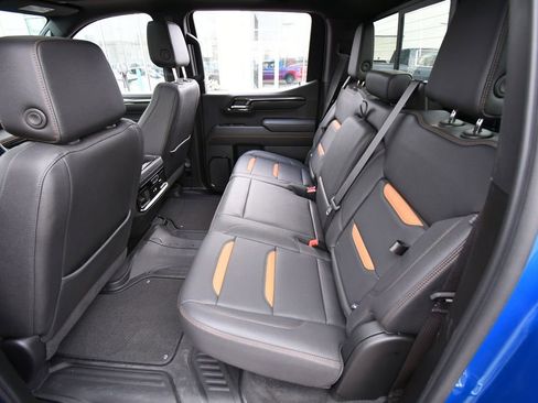 Used 2024 GMC Sierra 1500 AT4 w/ AT4 Preferred Package AWD/4WD image 16