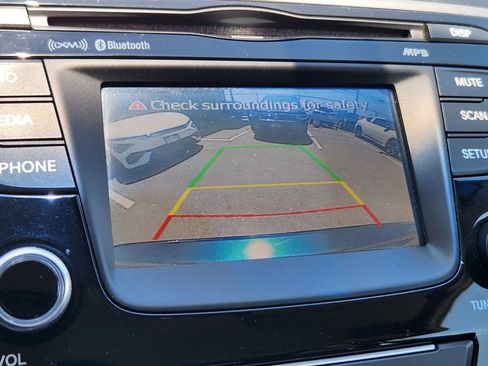 Used 2016 Hyundai Elantra Limited FWD image 26