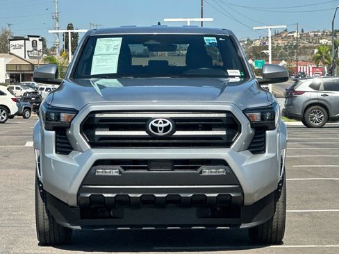 Used 2024 Toyota Tacoma SR5 AWD/4WD image 7