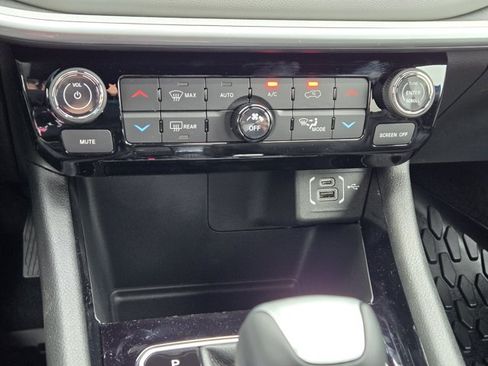 New 2026 Jeep Compass Limited AWD/4WD image 59
