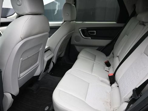 Used 2017 Land Rover Discovery Sport SE AWD/4WD image 13