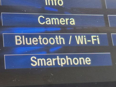 Used 2019 Honda CR-V EX image 8