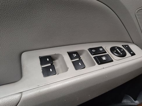Used 2018 Hyundai Elantra Limited FWD image 27