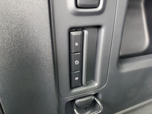 New 2025 Lincoln Navigator L Reserve w/ Jet Appearance Package image 32