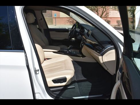 Used 2016 BMW X5 xDrive40e AWD/4WD image 33