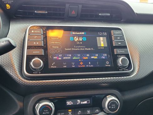 Certified 2020 Nissan Kicks SV image 26