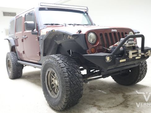 Used 2008 Jeep Wrangler Unlimited Sahara w/ Trailer Tow Group AWD/4WD image 6