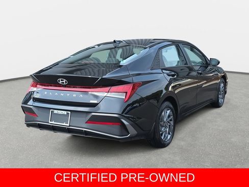 Certified 2026 Hyundai Elantra Hybrid FWD image 5