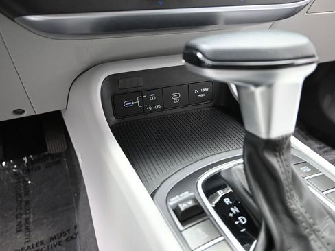 Used 2025 Hyundai Kona SEL AWD/4WD image 20