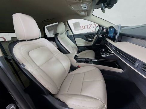 New 2026 Lincoln Corsair Premiere image 28