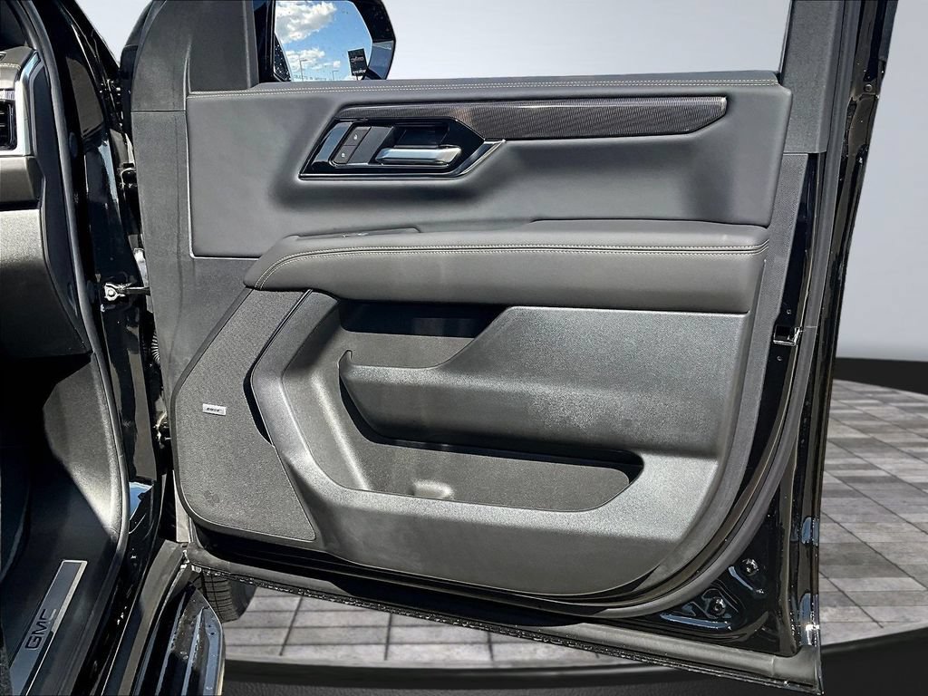 New 2026 GMC Yukon XL Elevation w/ Elevation Premium Package AWD/4WD image 33