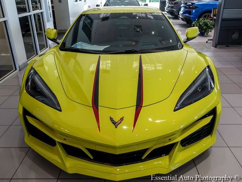 Used 2024 Chevrolet Corvette E-Ray w/ ZER Performance Package AWD/4WD image 6