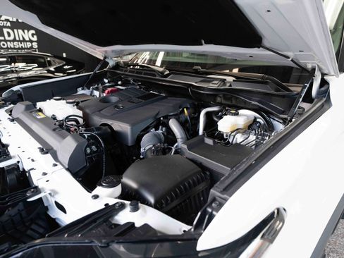 Used 2022 Toyota Tundra SR5 image 32