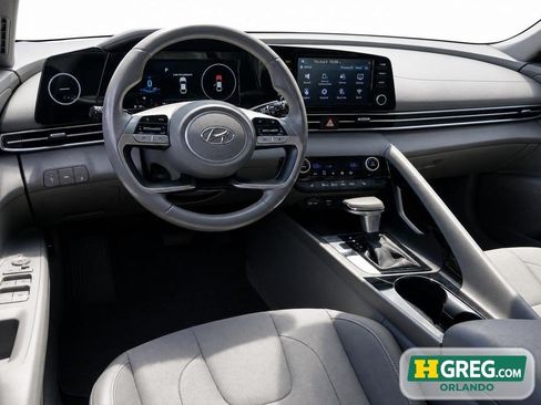 Used 2021 Hyundai Elantra SEL w/ Convenience Package FWD image 8