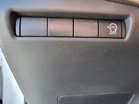 New 2025 Nissan Kicks SV image 14