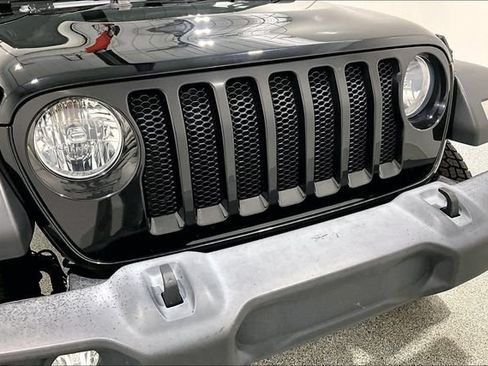 Used 2019 Jeep Wrangler Sport w/ Quick Order Package 23S AWD/4WD image 41