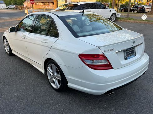 Used 2011 Mercedes-Benz C 300 Luxury image 5
