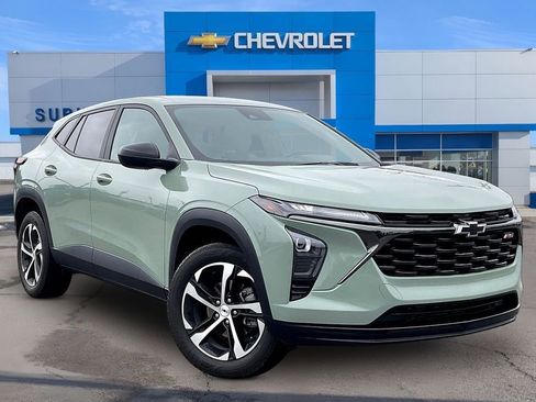 Used 2024 Chevrolet Trax RS FWD image 10