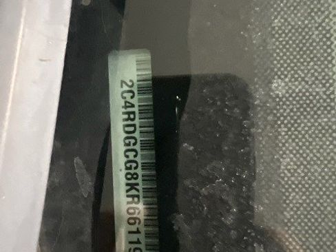 Used 2019 Dodge Grand Caravan SXT image 9