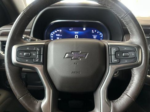 Used 2022 Chevrolet Tahoe Z71 w/ Luxury Package AWD/4WD image 23