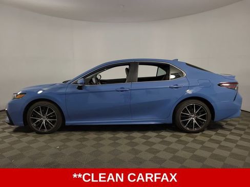 Used 2023 Toyota Camry SE image 5