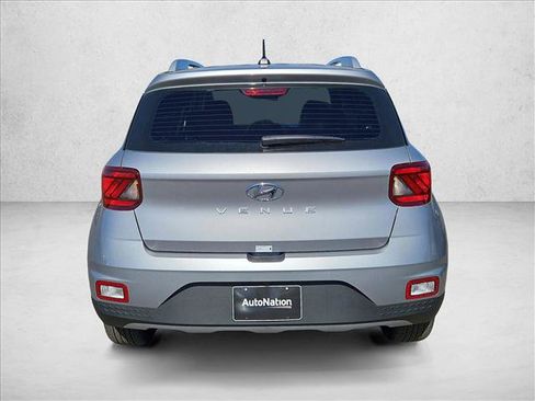 New 2026 Hyundai Venue SEL FWD image 8