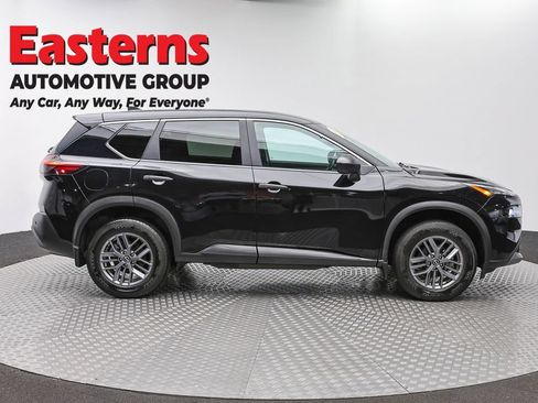 Used 2023 Nissan Rogue S AWD/4WD image 4